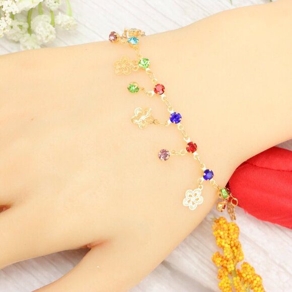 "Trendy Handmade Bracelet – A Thoughtful Gift for Girls & Women | UNVRC1203 - Picture 1 of 10